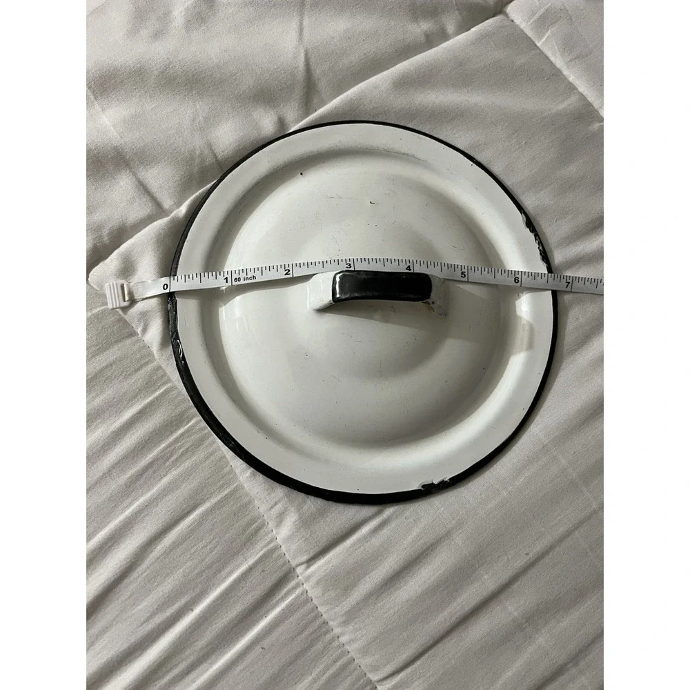 VINTAGE GRANITEWARE ENAMEL POT COVER LID ENAMELWARE COOKING PART WHITE 6.75in
